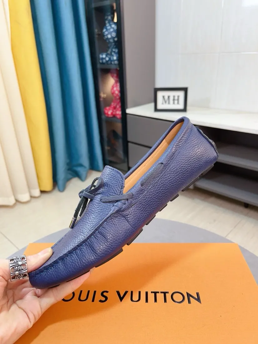 Men's men's shoes💰400🌹🌹[LV Louis Vuitton] New men's beanie shoes💝💝.. Top-grade imported cowhide embossed➕Comfortable leather lining. It is extremely skin-friendly and comfortable, feels very delicate, and the shape is very correct! Perfectly reflects the three-dimensional sense, code number: 38-44